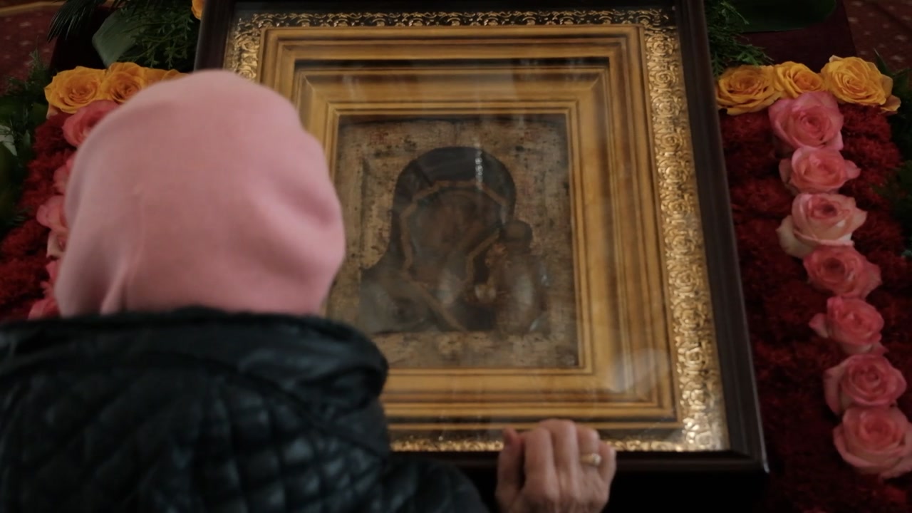 В Богоявленский кафедральный собор Костромского Кремля доставили Казанскую икону Божией Матери