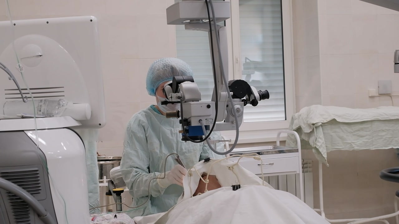 Федеральные эксперты: Офтальмологическая помощь в Костромской области находится на высоком уровне