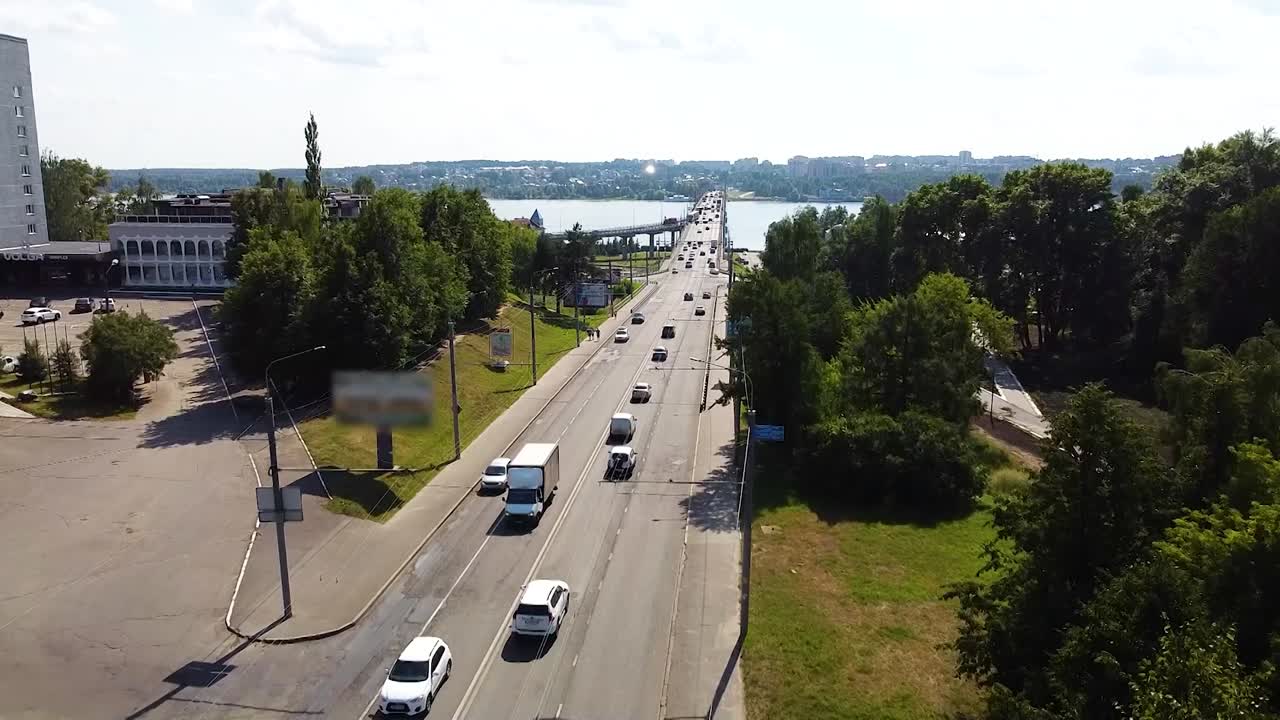 График перекрытия полос на мосту через Волгу опубликуют в открытых источниках