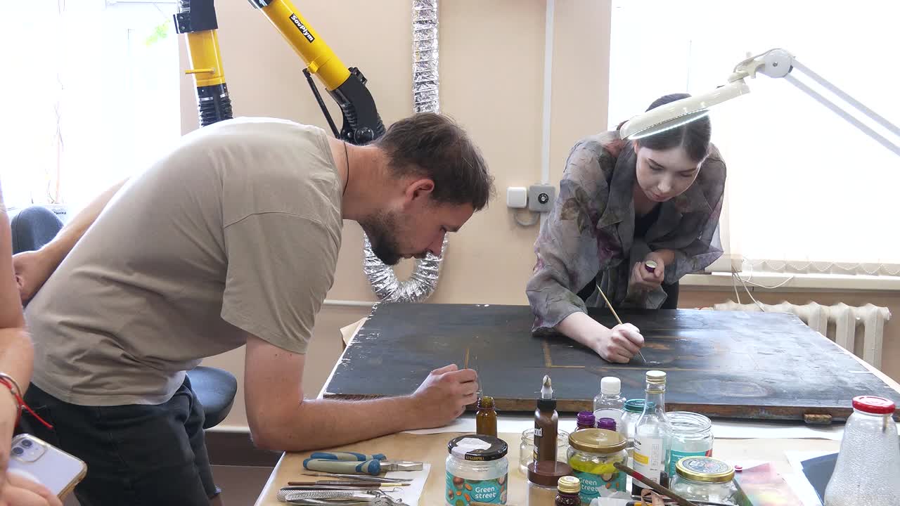 В Костромском музее-заповеднике завершается практика начинающих реставраторов