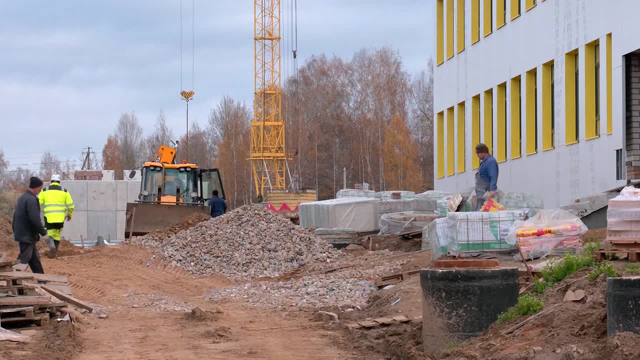 Новая школа примет учеников уже в следующем году