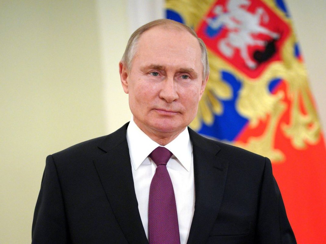 Президент поздравил жителей области с Днем Победы