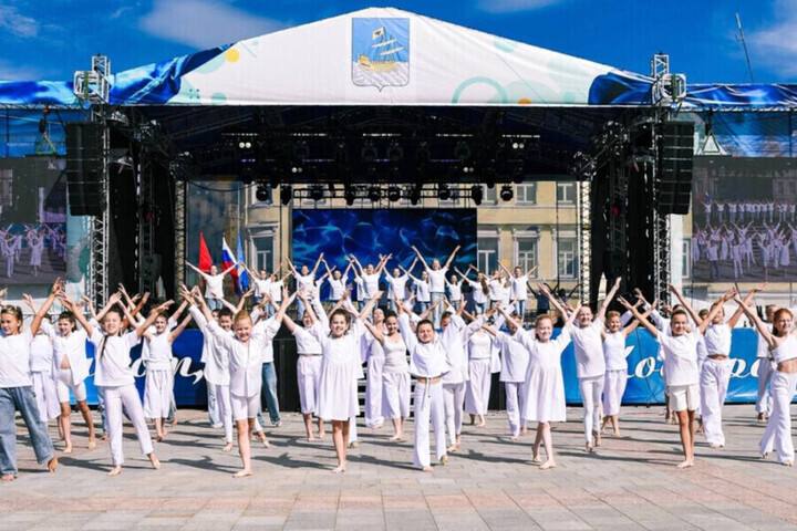 В полдень в Костроме стартует областной фестиваль «Летняя мозаика»