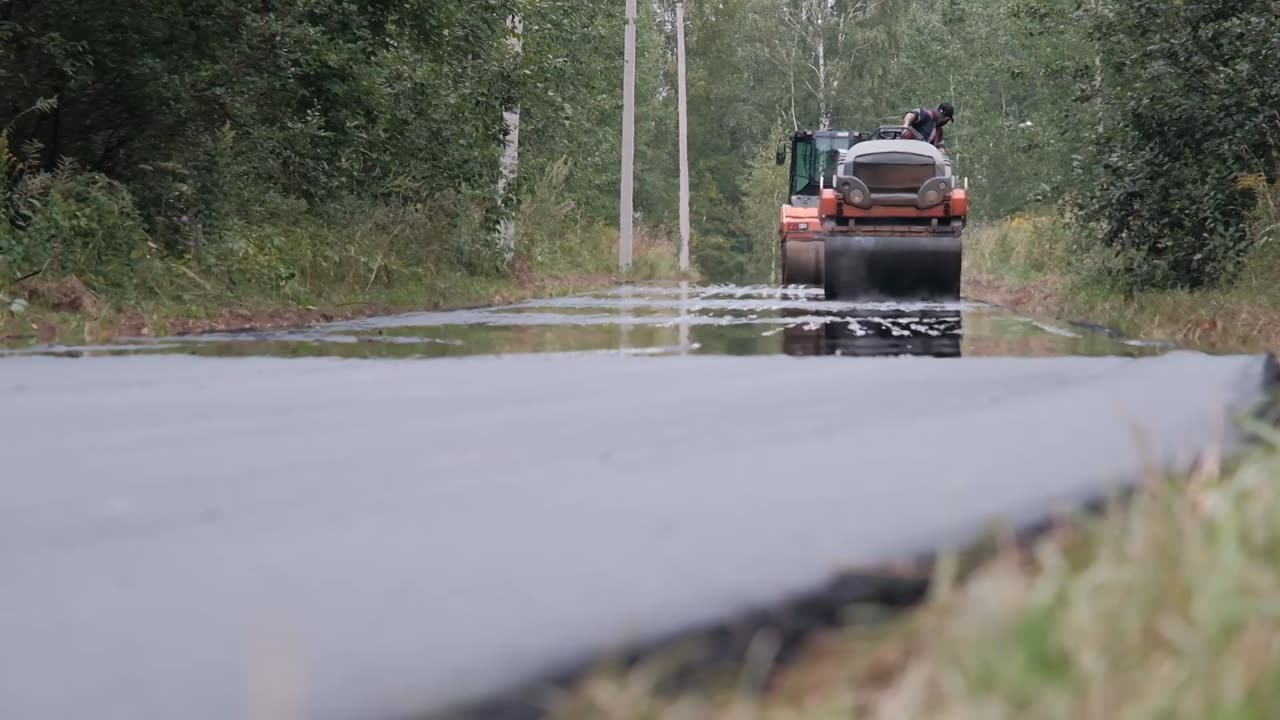В Костроме близится к завершению ремонт лыжероллерной трассы
