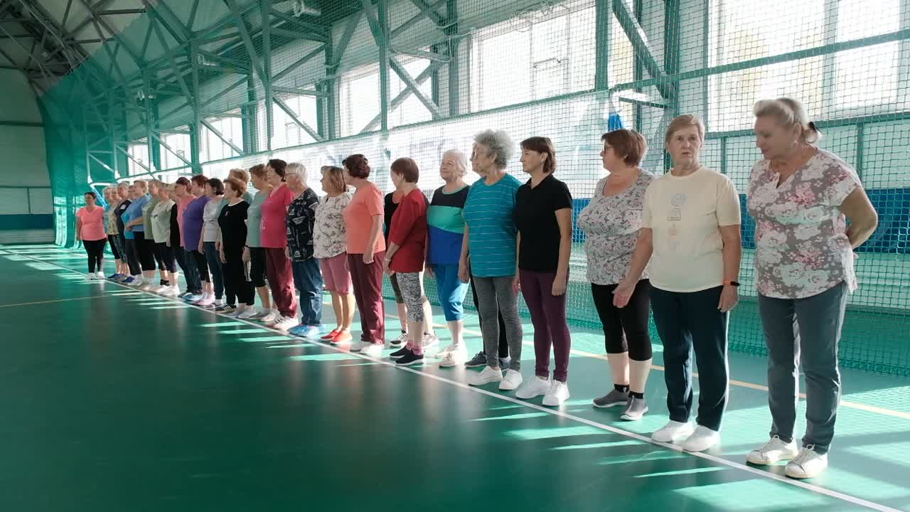 На зарядку становись