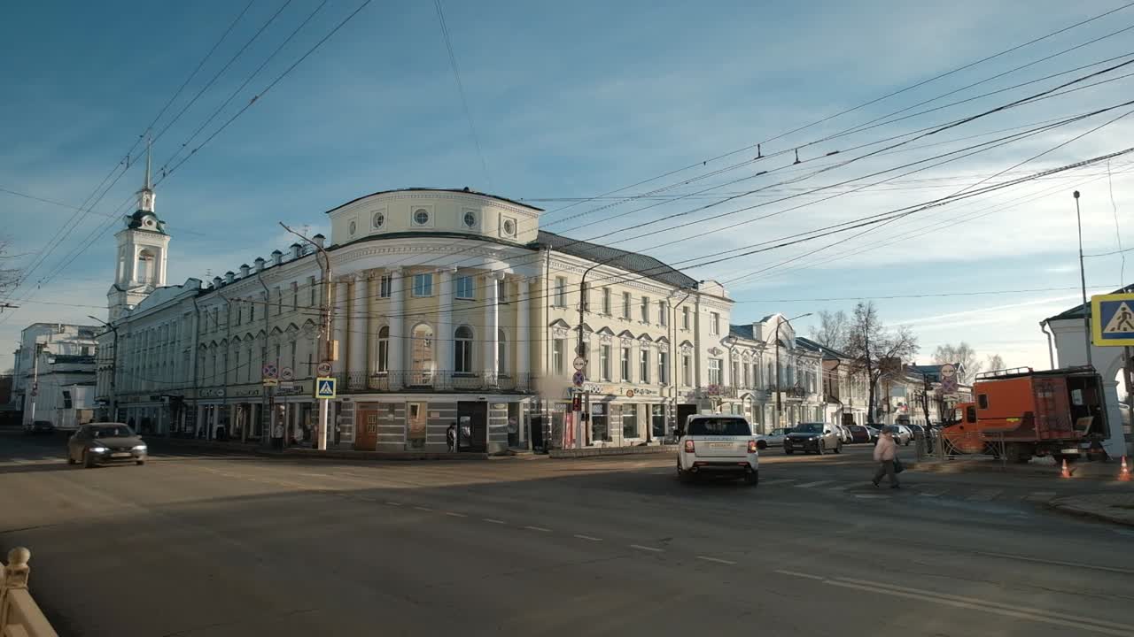 Движение возобновлено