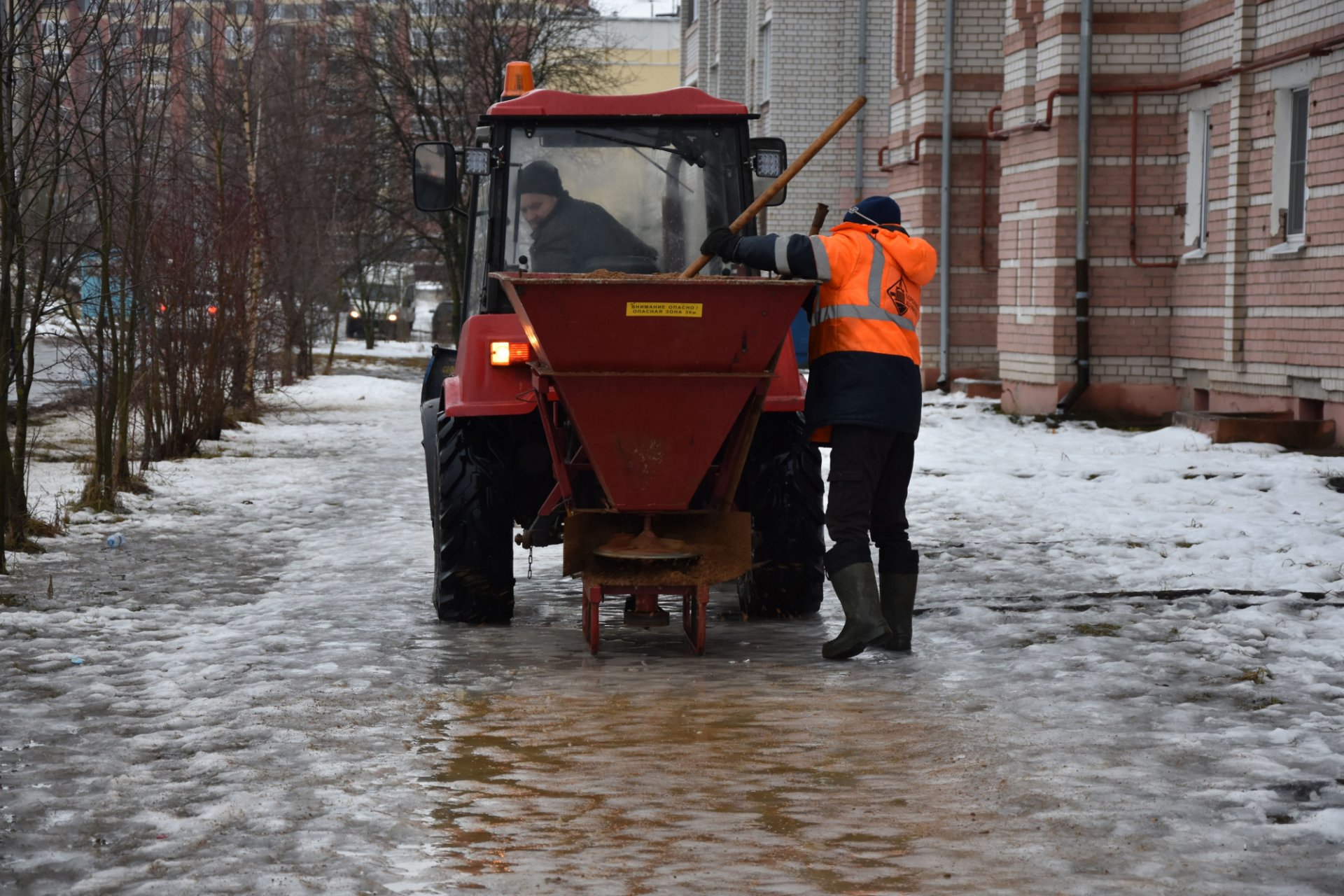 Режим работы диктует погода