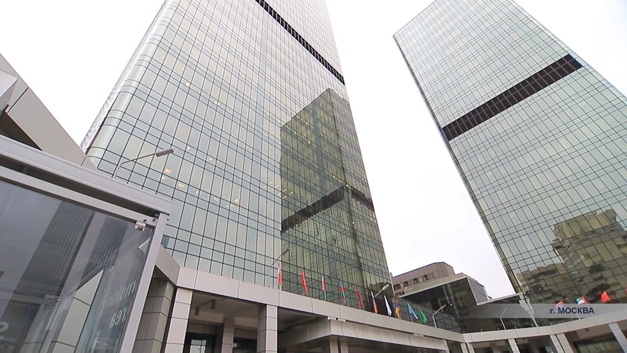 В развитии помогает бизнес