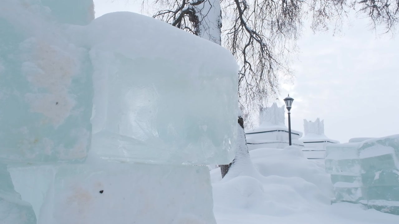 С сырьём проблем не возникло. И погода не подкачала