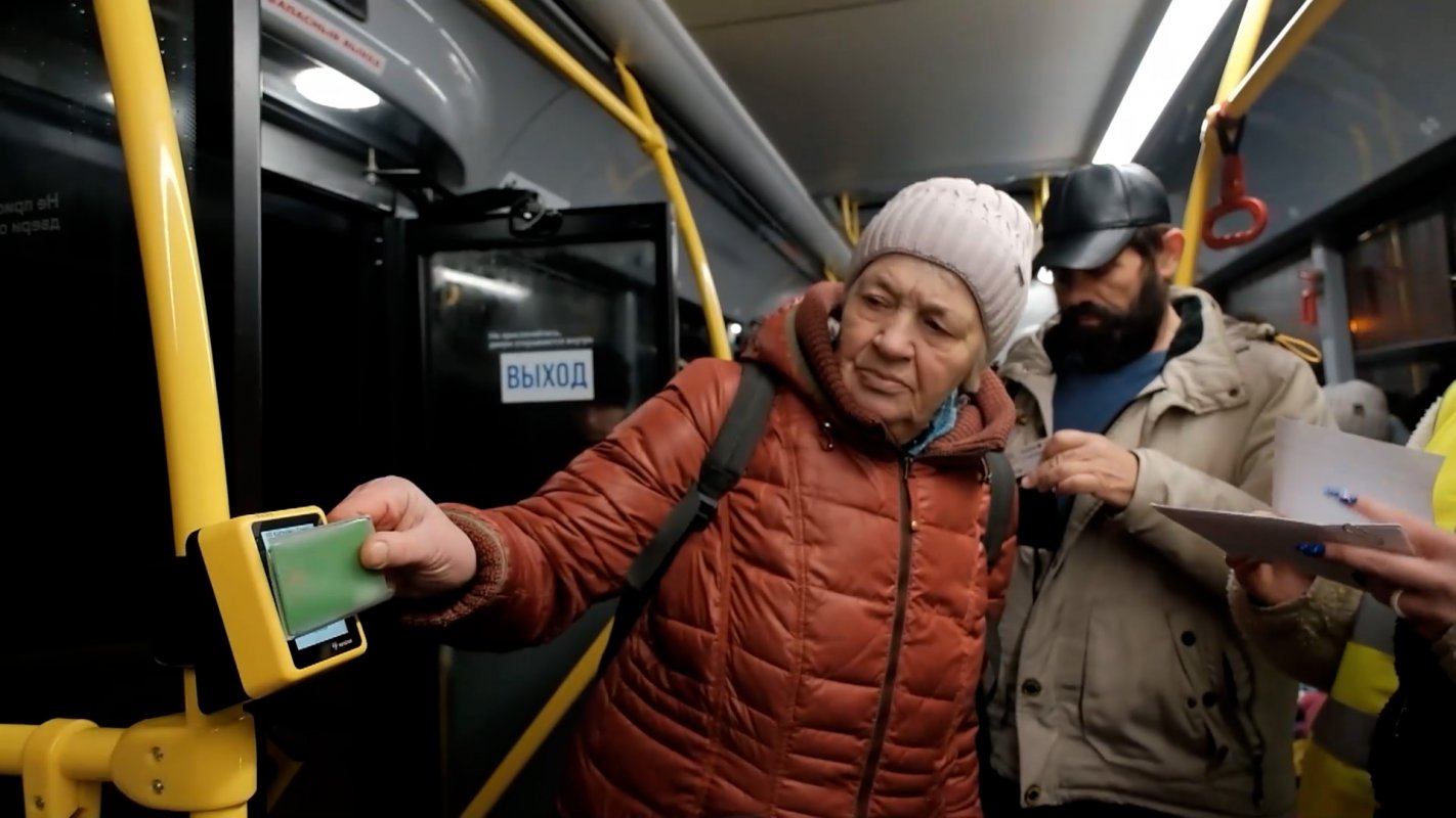 Воспользоваться льготой на транспорте позволит платежная система &laquo;Мир&raquo;