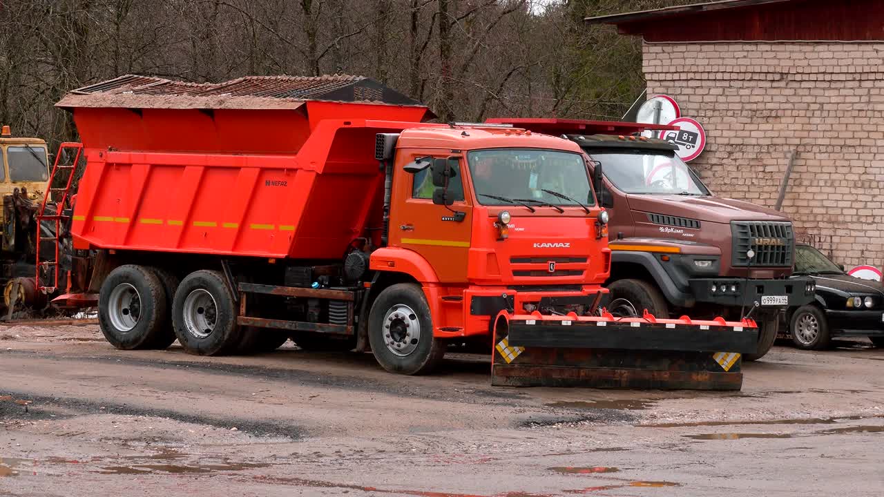 В прошлом году в нормативное состояние в Чухломском районе привели более 100 км дорог