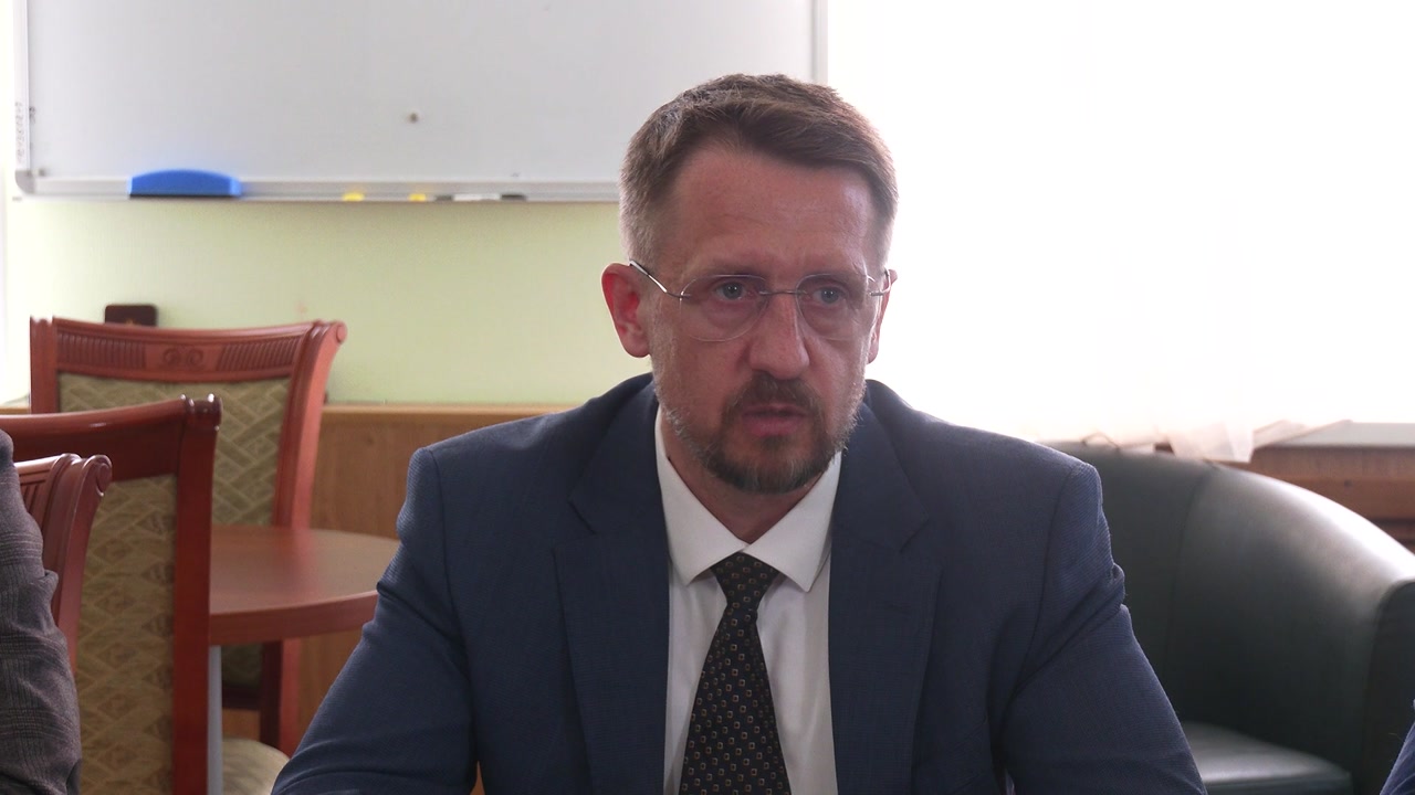 К своим обязанностям новый глава областного центра сразу же после избрания