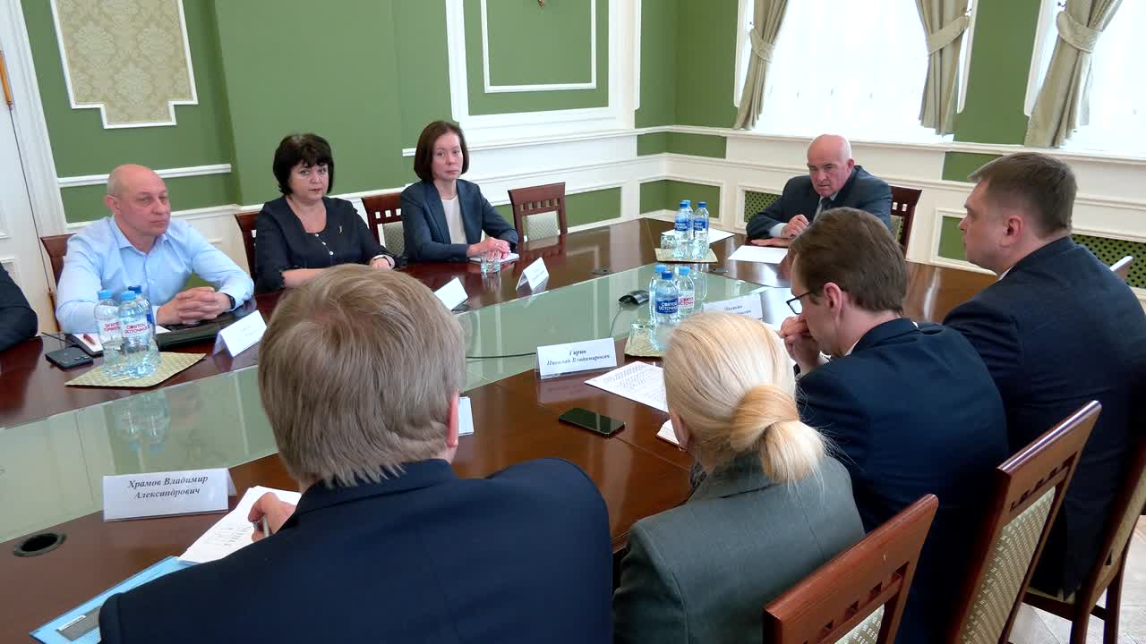 Сегодня губернатор Сергей Ситников провел совещание по развитию службы родовспоможения