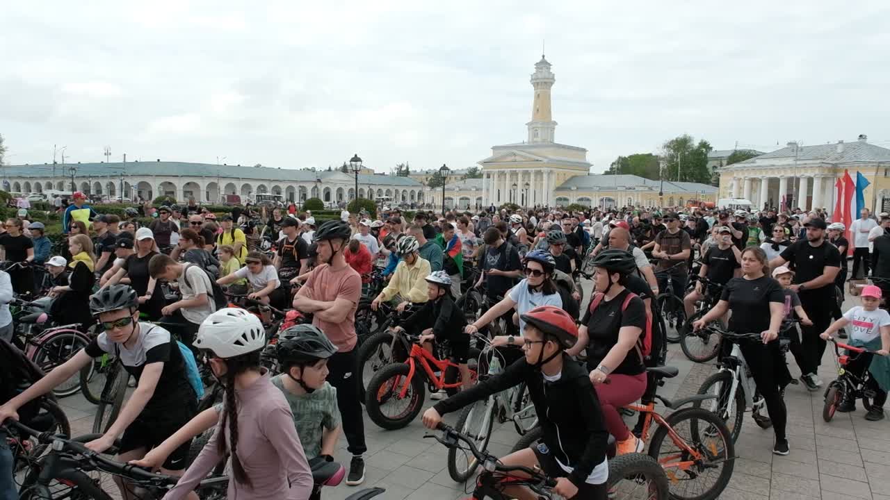 Точка притяжения для сотен велосипедистов