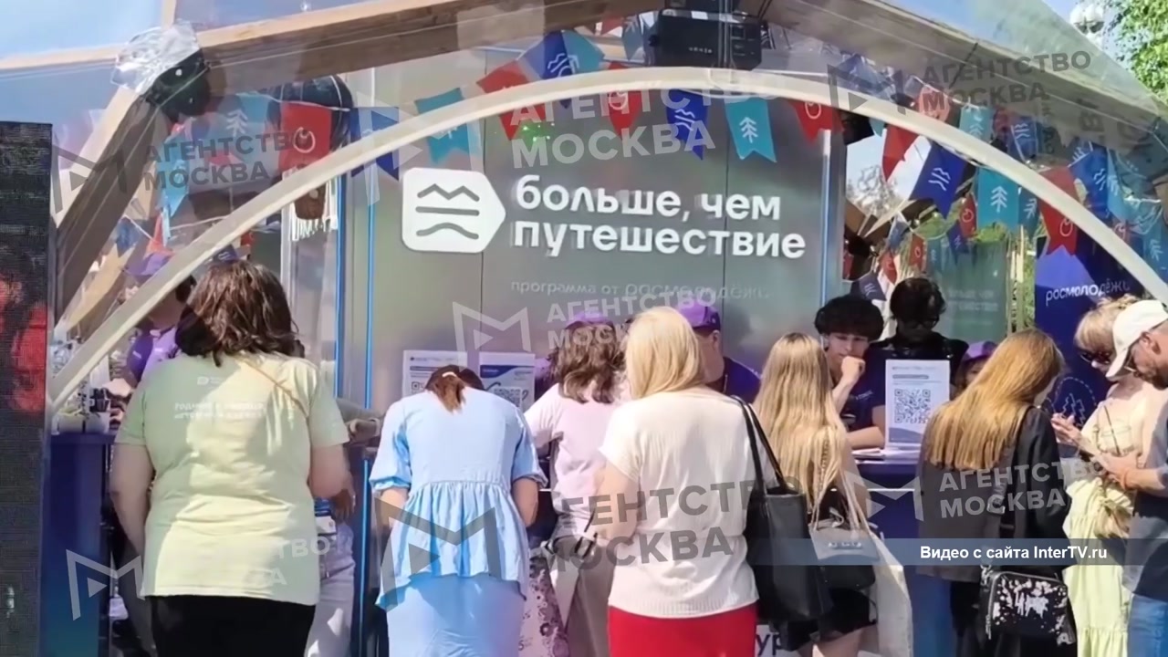 Всех гостей накормили сыром
