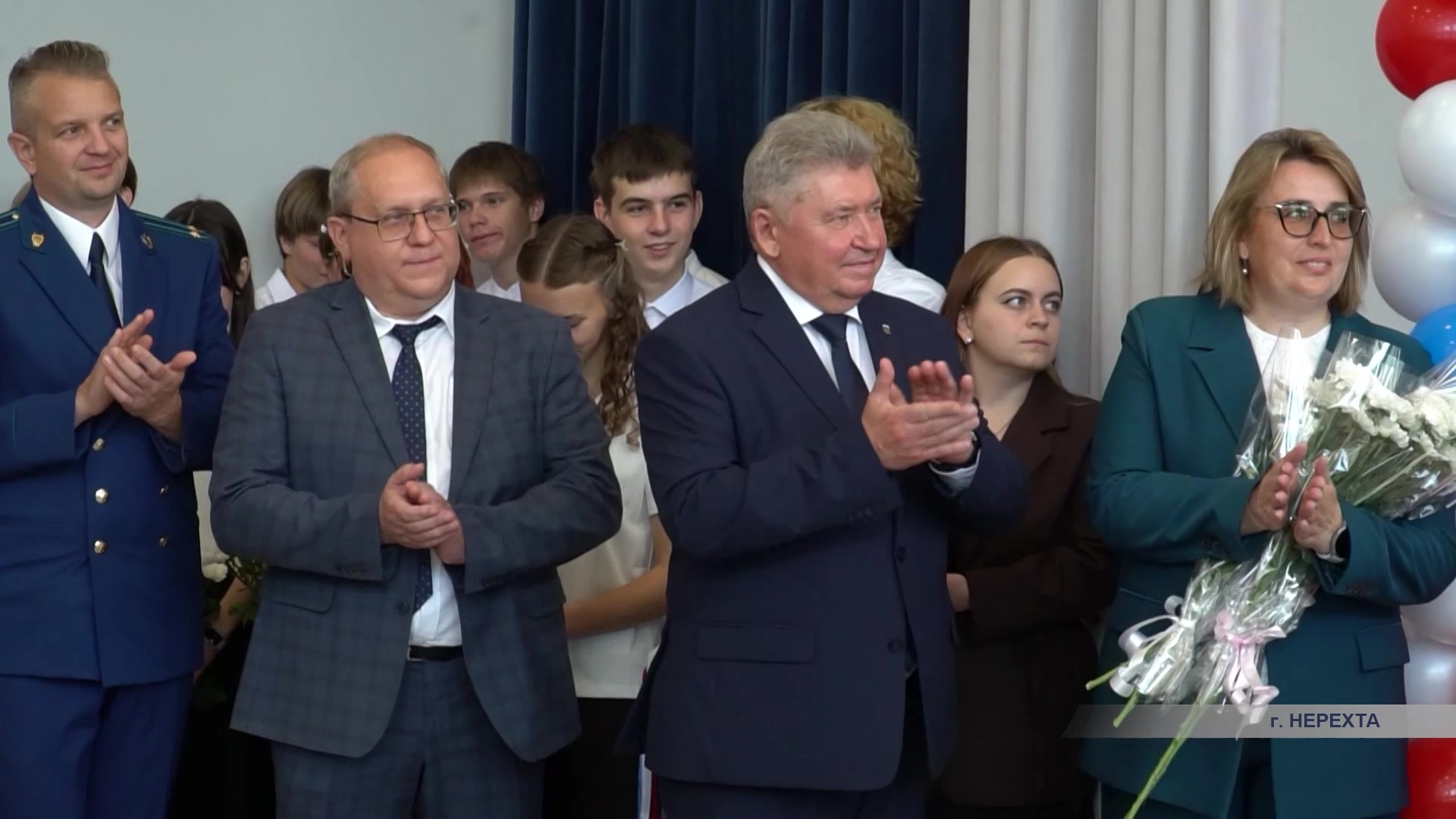 Алексей Анохин обратился со словами напутствия к ученикам школы №2 г. Нерехты