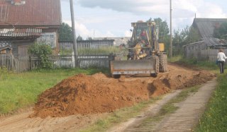 В Вохомском районе в поселке Лажборовица привели в порядок центральную дорогу