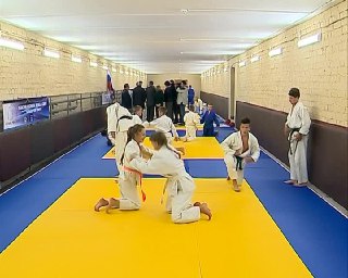 Сегодня в 22-й школе Костромы отметят день рождения профильного класса по дзюдо