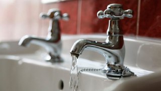 В Костроме сразу в нескольких районах отключат воду