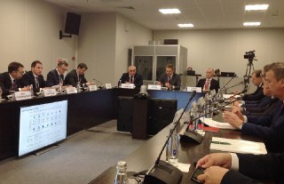 Костромской губернатор Сергей Ситников на Сочинском форуме принял участие в заседании сессии по возрождению льняной отрасли
